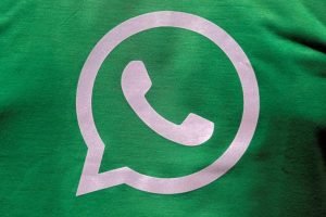 Read more about the article WhatsApp Introduces Helpline in India to Diminish AI-Generated Misinformation, Deepfakes