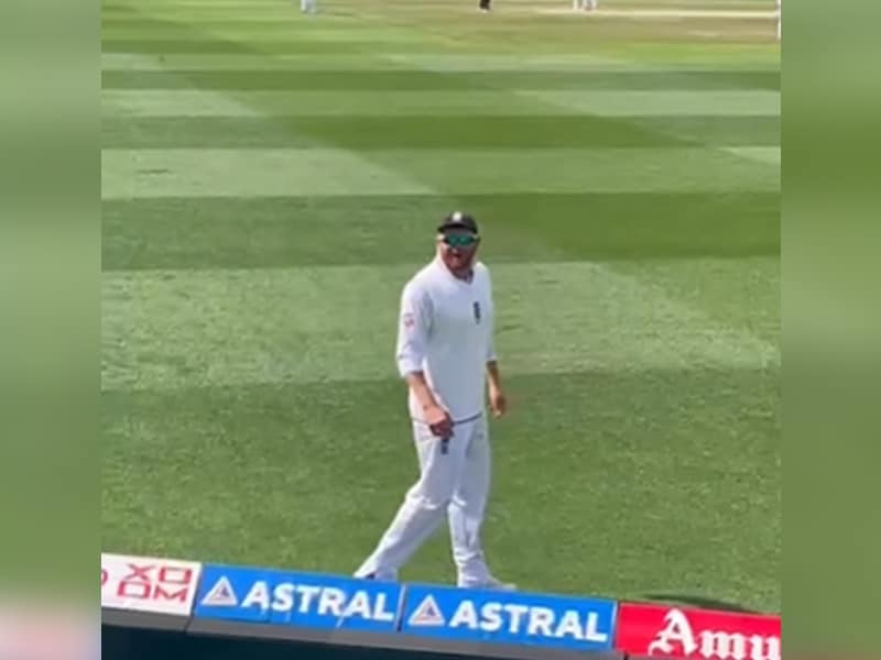 You are currently viewing Watch: Dharamsala Crowd Sings "Bazball Gets Battered". Bairstow Reacts