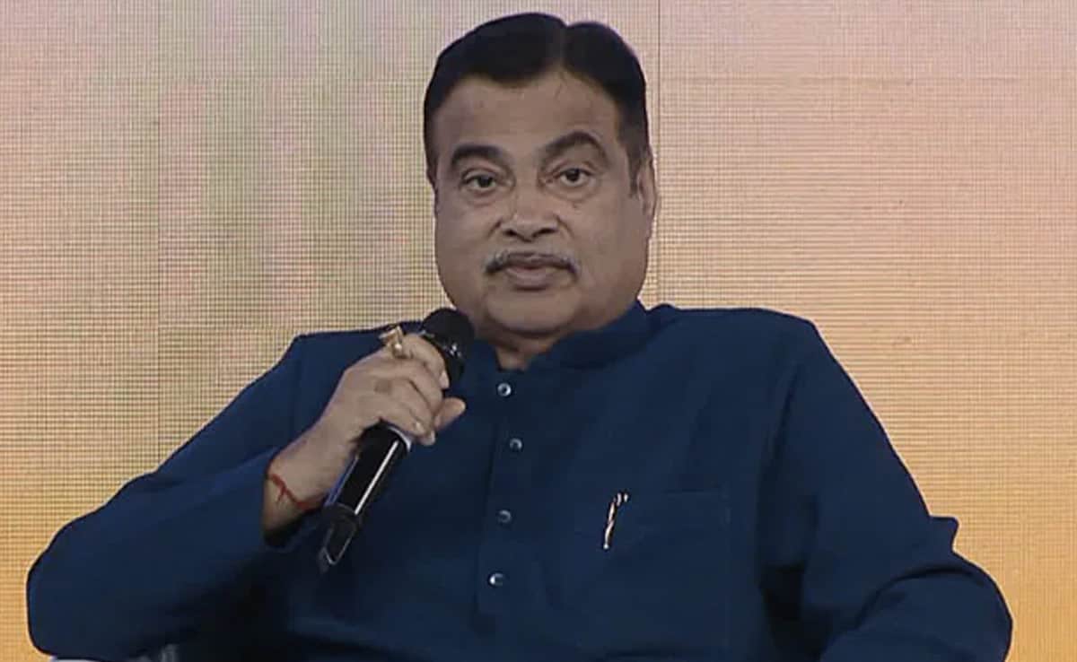 You are currently viewing Will Nitin Gadkari's Name Be There In BJP's 2nd List? What D Fadnavis Said