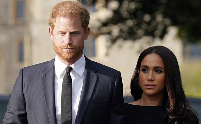 You are currently viewing Meghan Markle, Prince Harry’s Individual Bios Removed From Royal Family Website