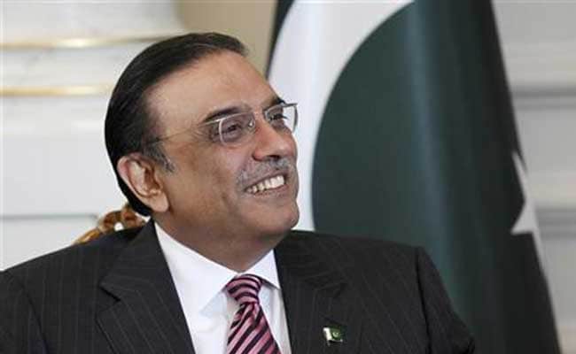 You are currently viewing Pakistan President Asif Ali Zardari To Forgo Salary Amid Economic Crisis