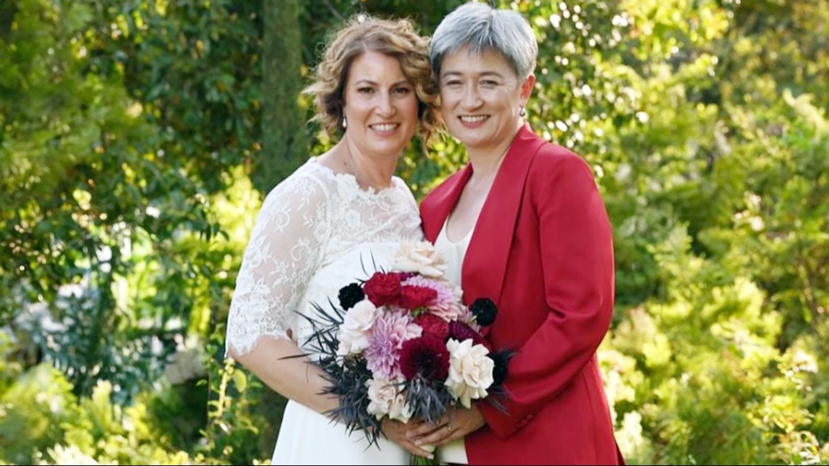 Read more about the article Australian Foreign Minister Penny Wong marries her long-time partner, shares photo