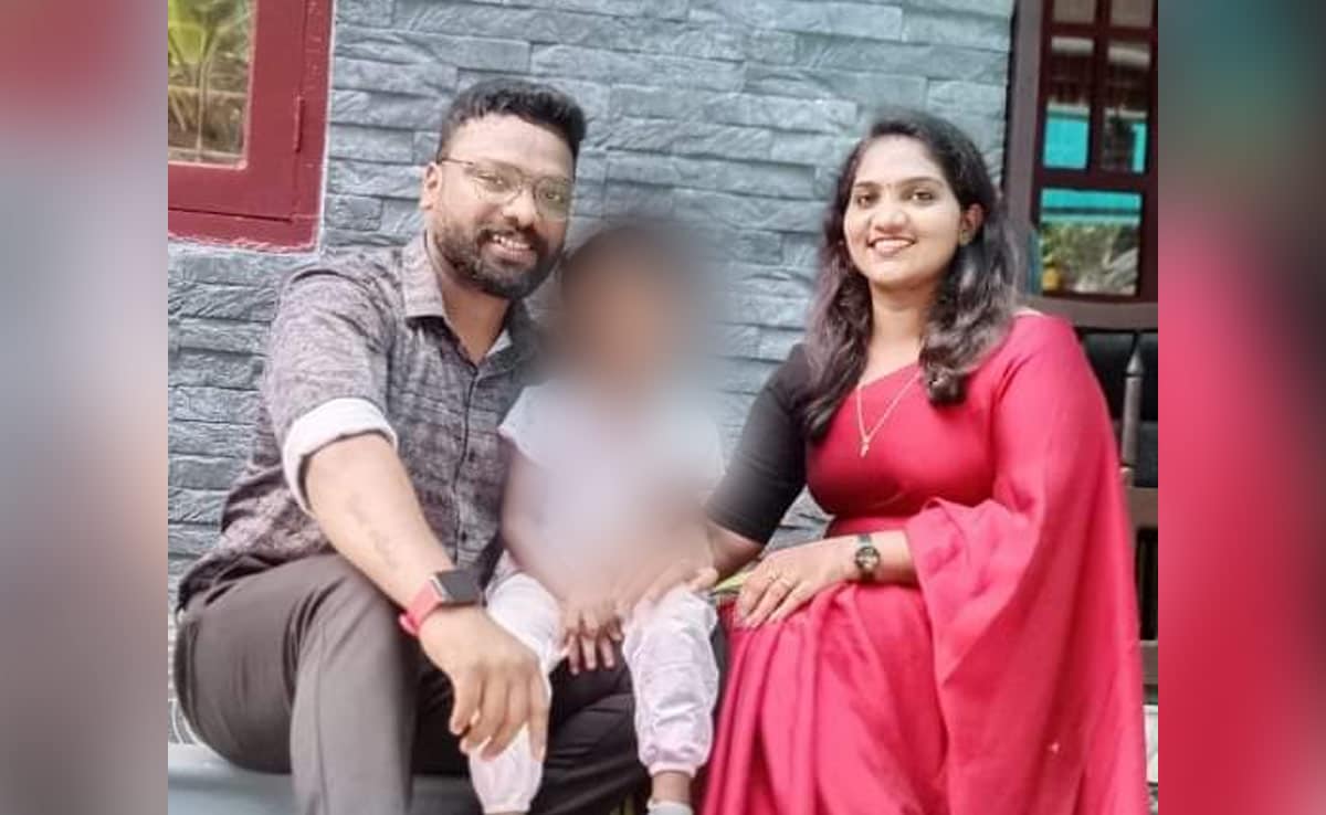 You are currently viewing Kerala Man Killed In Israel Leaves Behind Pregnant Wife, Daughter, 4