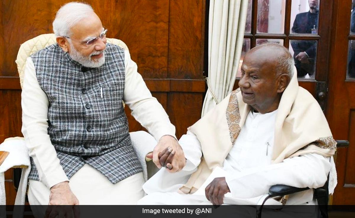 3 Seats For HD Deve Gowda's Party As BJP Seals Karnataka Seat Deal