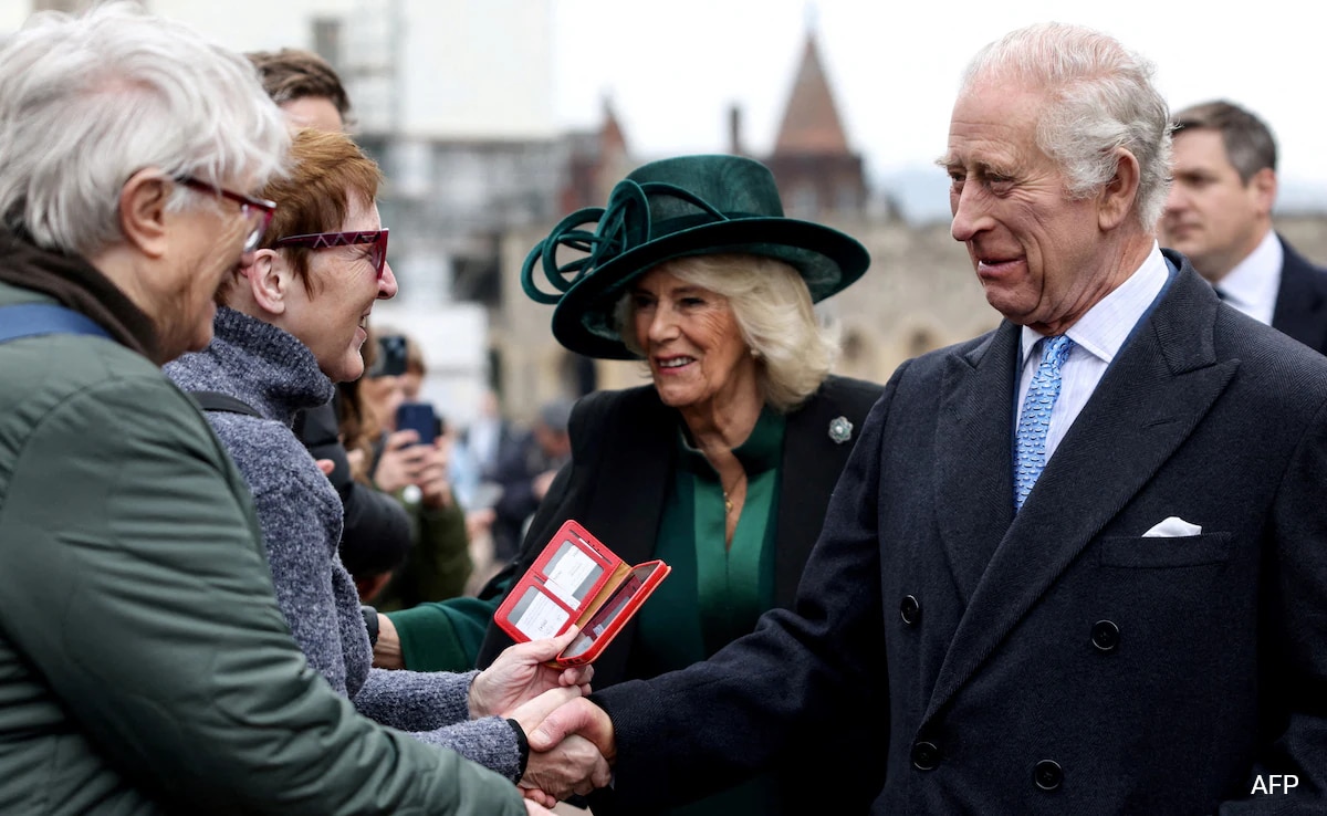 Read more about the article King Charles Attends Easter Sunday Church Service