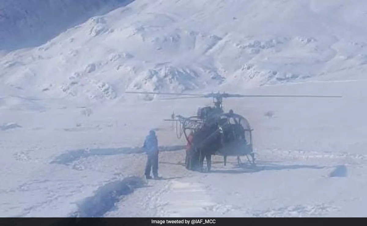 Read more about the article Air Force Airlifts Patient With Critical Head Injuries In Ladakh's Zanskar