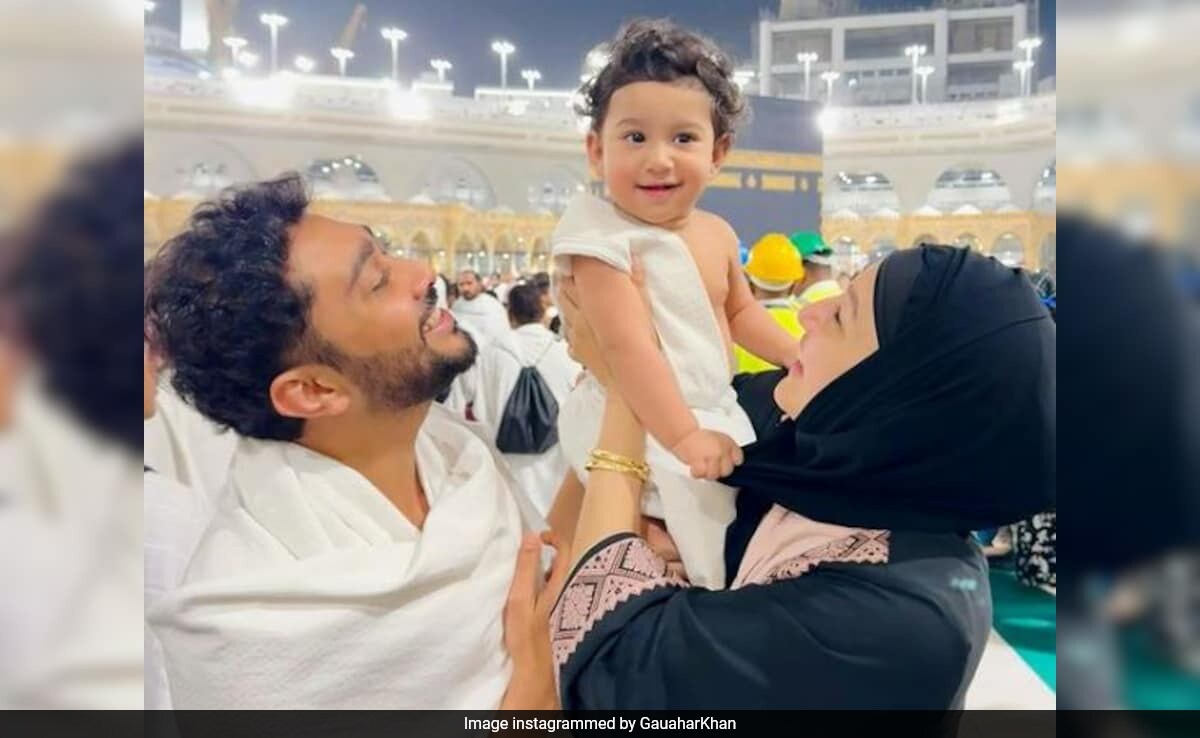 You are currently viewing Gauahar Khan And Zaid Darbar Reveal Their Son Zehaan's Face During Umrah