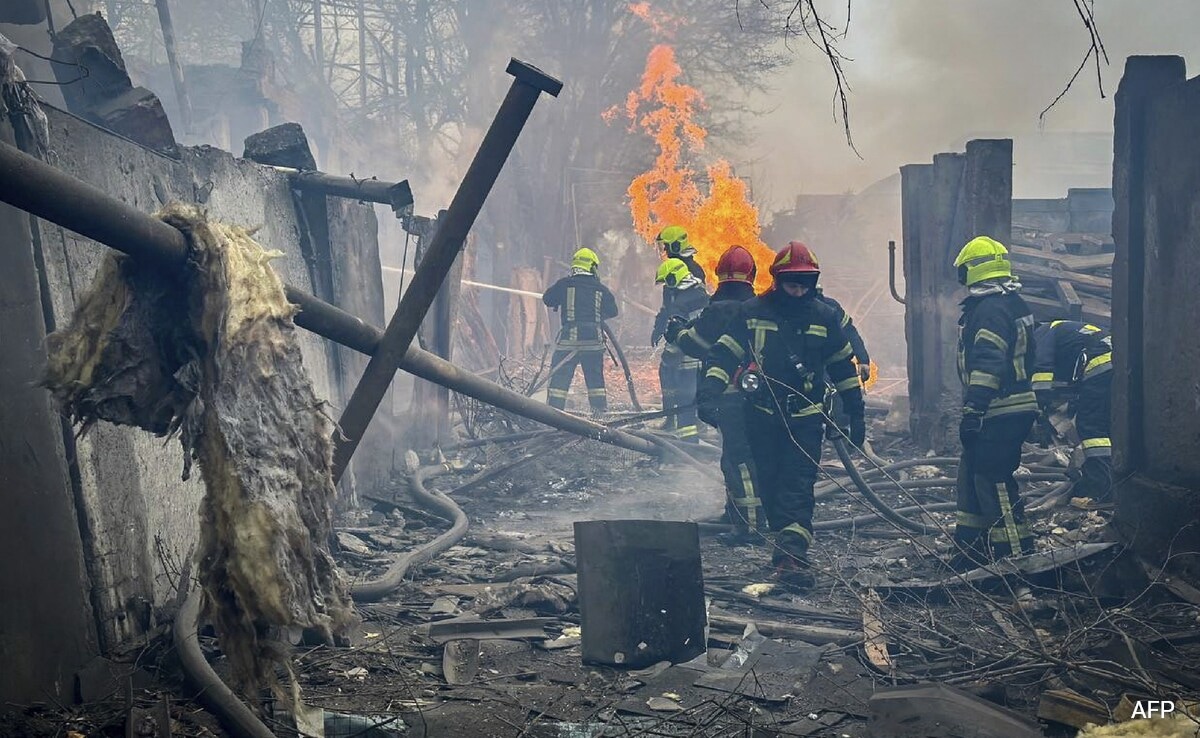 Read more about the article Russian Strikes Kill 16, Including Rescuers, In Ukraine’s Odesa