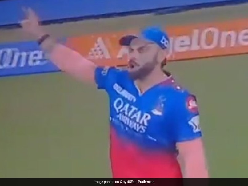 You are currently viewing Kohli Gives Mouthful To Ravindra After CSK Star's Dismissal, Gesture Viral