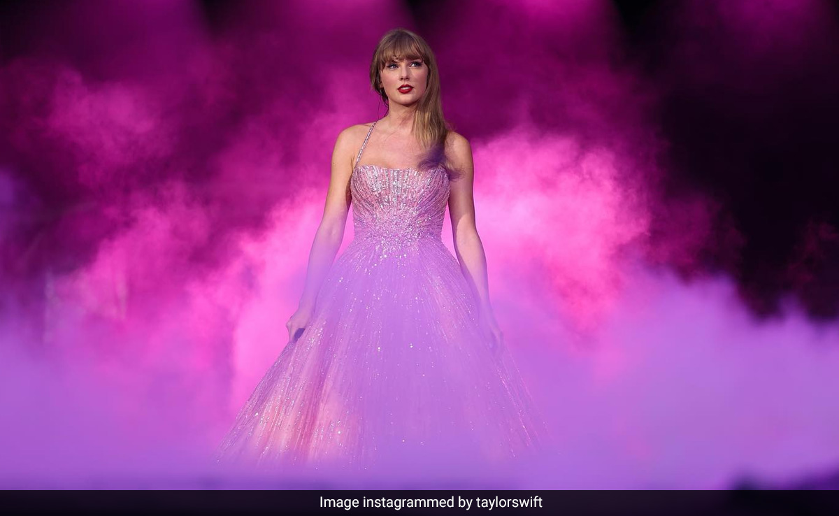 Read more about the article Taylor Swift Makes Billionaire Debut, Joining Elon Musk In Richest List