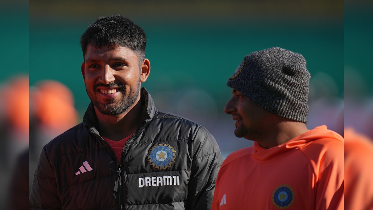 Read more about the article Dravid, Rohit Unsure, Agarkar Pushed For Young Star's Test Debut: Report