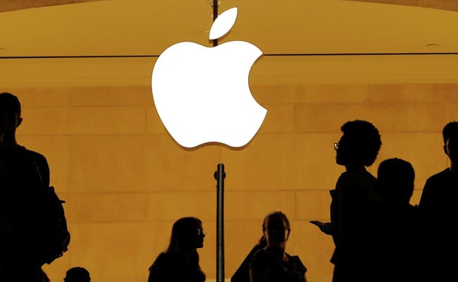 Read more about the article Apple Loses $113 Billion In Market Value As Regulators Close In
