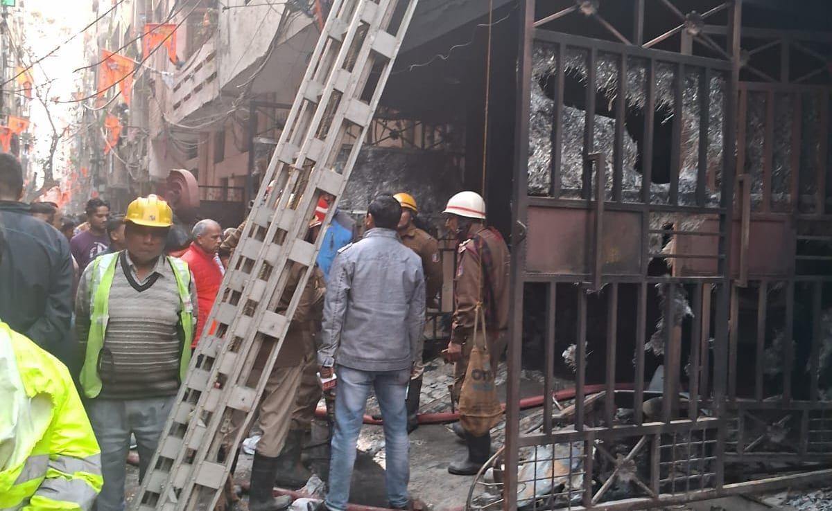 You are currently viewing Four, Including 2 Children, Killed In Massive Fire At Delhi's Shastri Nagar