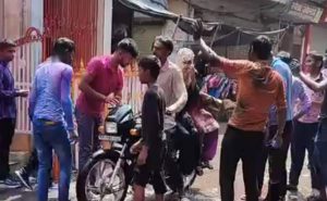 Read more about the article 1 Arrested In UP After Video Shows Holi Revellers Harassing Muslim Women