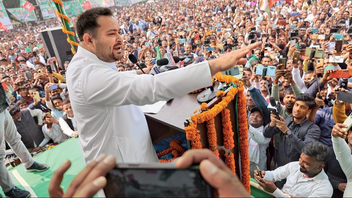 You are currently viewing Tejashwi spreads his net far and wide