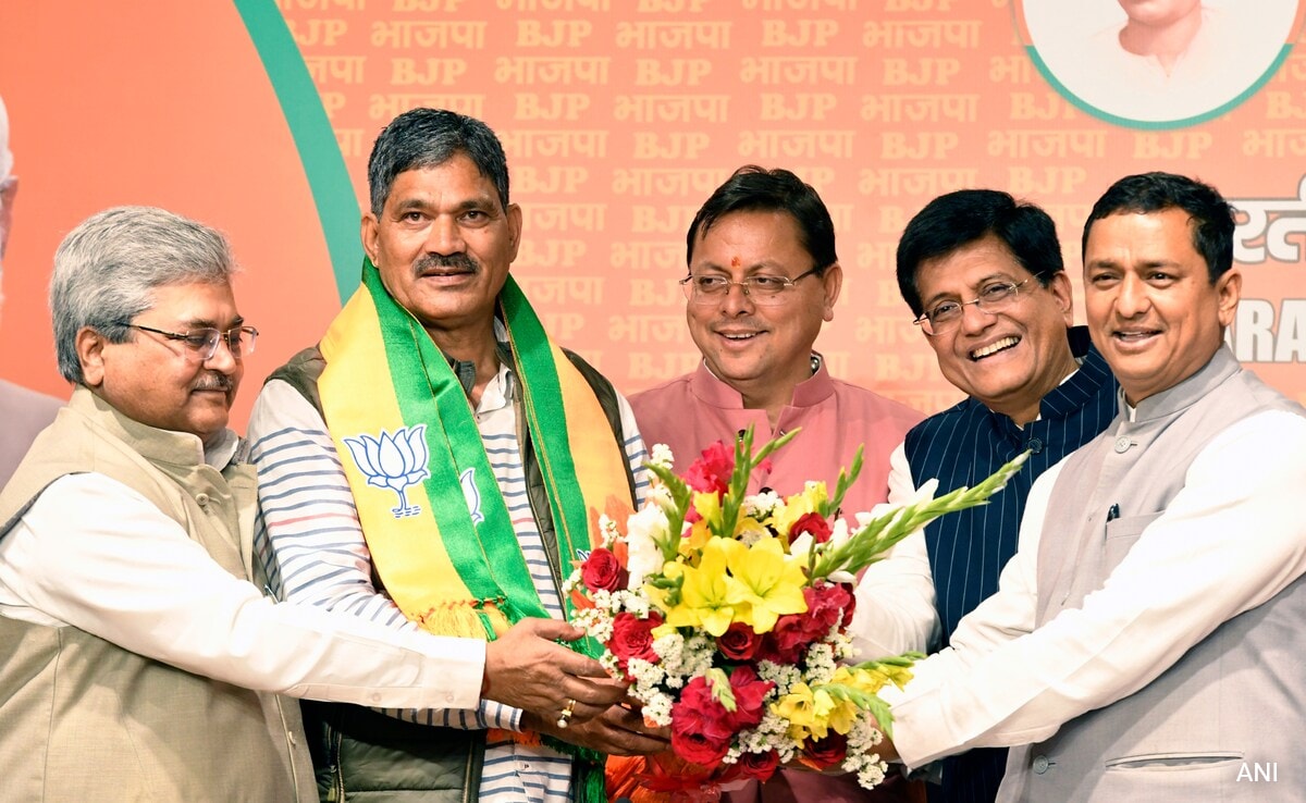 You are currently viewing Uttarakhand Congress MLA Rajendra Singh Bhandari Joins BJP