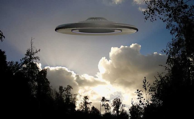 Read more about the article UFO Sightings Were “Misidentification Of Ordinary Objects”: Pentagon Report
