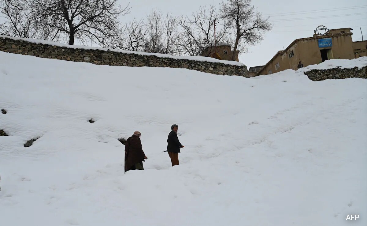 Read more about the article Heavy Snowfall Kills 15, Injures Dozens In Afghanistan