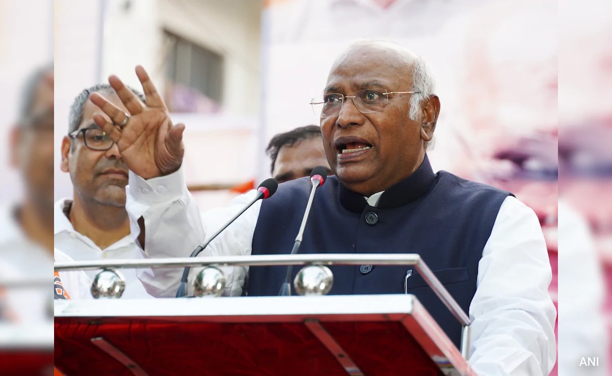 You are currently viewing "When All This Is Over…": Mallikarjun Kharge's Open Letter To PM Modi