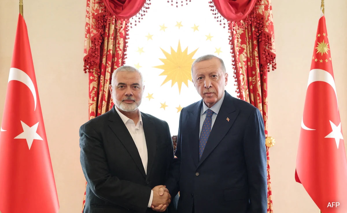 Read more about the article Turkey’s Recep Tayyip Erdogan Meets Hamas Chief Ismail Haniyeh, Urges Palestinian Unity