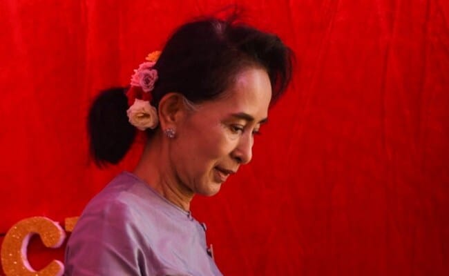 You are currently viewing Myanmar Leader Aung San Suu Kyi Moved To House Arrest Due To Heatwave