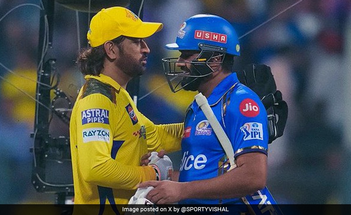 Read more about the article Dhoni's Brilliant Gesture For Heartbroken Rohit After MI vs CSK Game