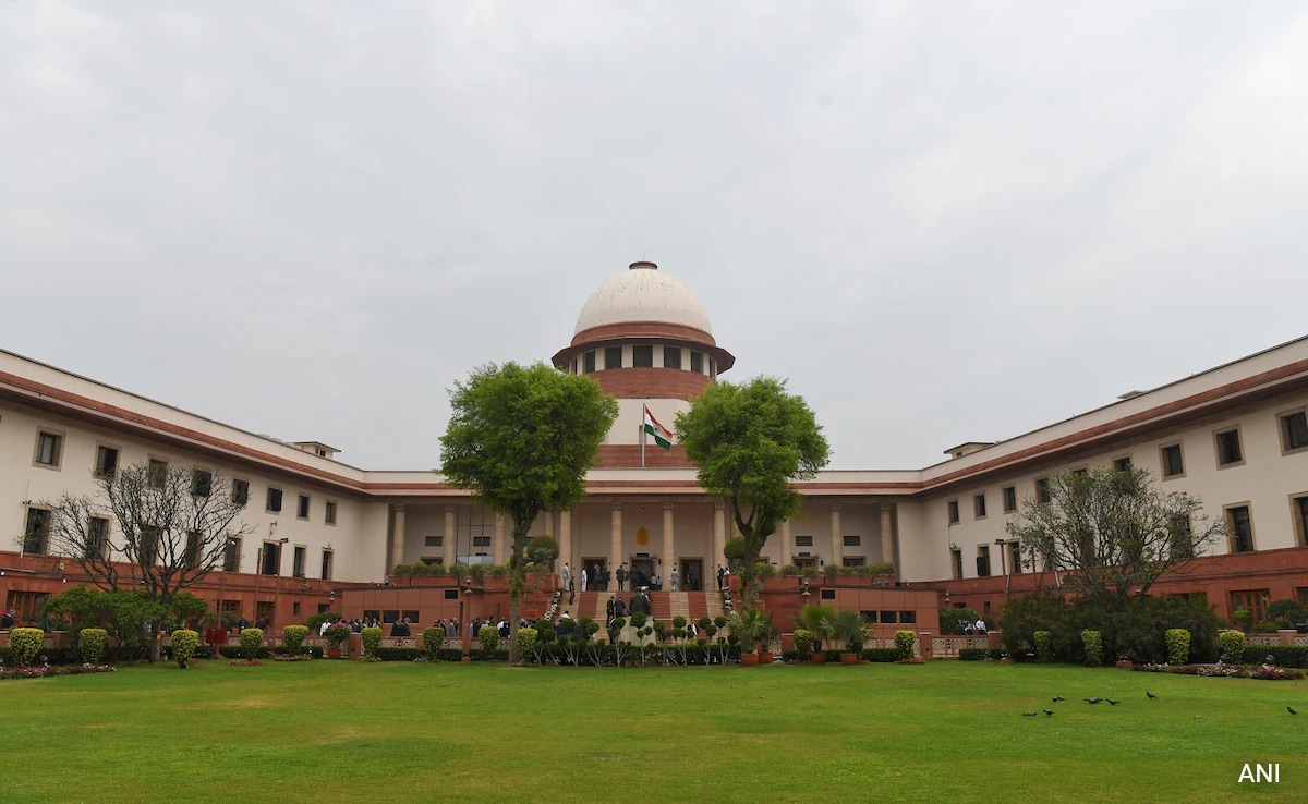 You are currently viewing Supreme Court Order Today On Petitions Seeking VVPAT Slips' Complete Count
