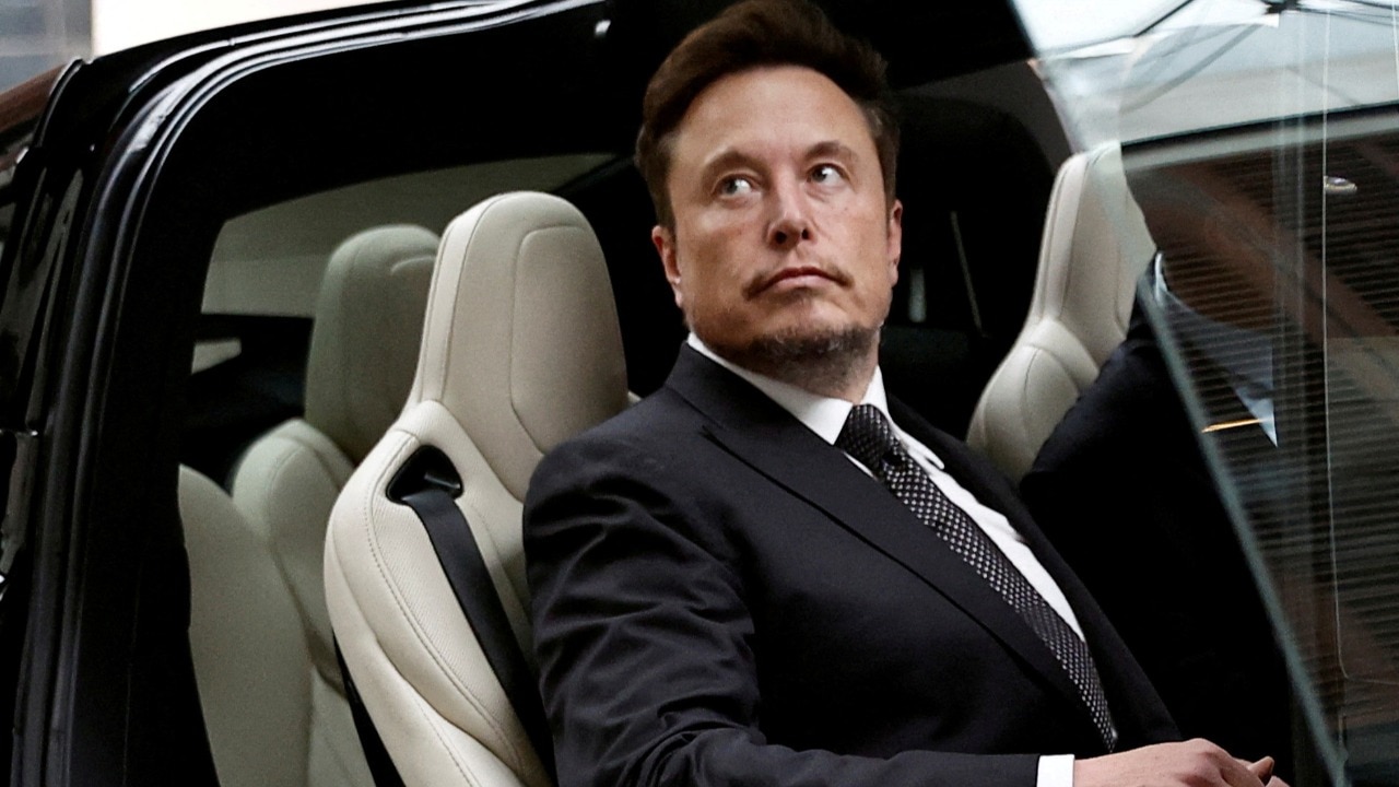Read more about the article Elon Musk visits China as Tesla seeks self-driving technology rollout