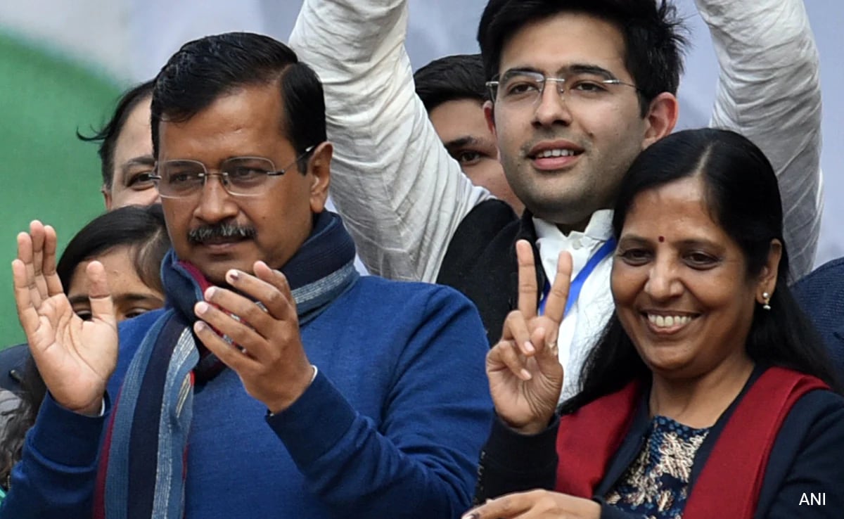 In Arvind Kejriwal's Absence, Wife Becomes Face Of AAP's Lok Sabha Campaign