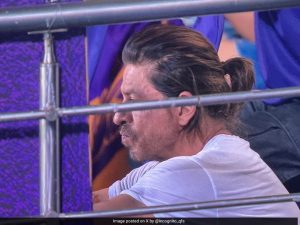 Read more about the article "Not Great Day For SRK": Last Over Drama Makes Actor Tense In KKR's Loss