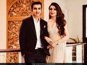 Read more about the article "Wife Has Never…": Gambhir Blushes As He Is Told This By Cyrus Broacha