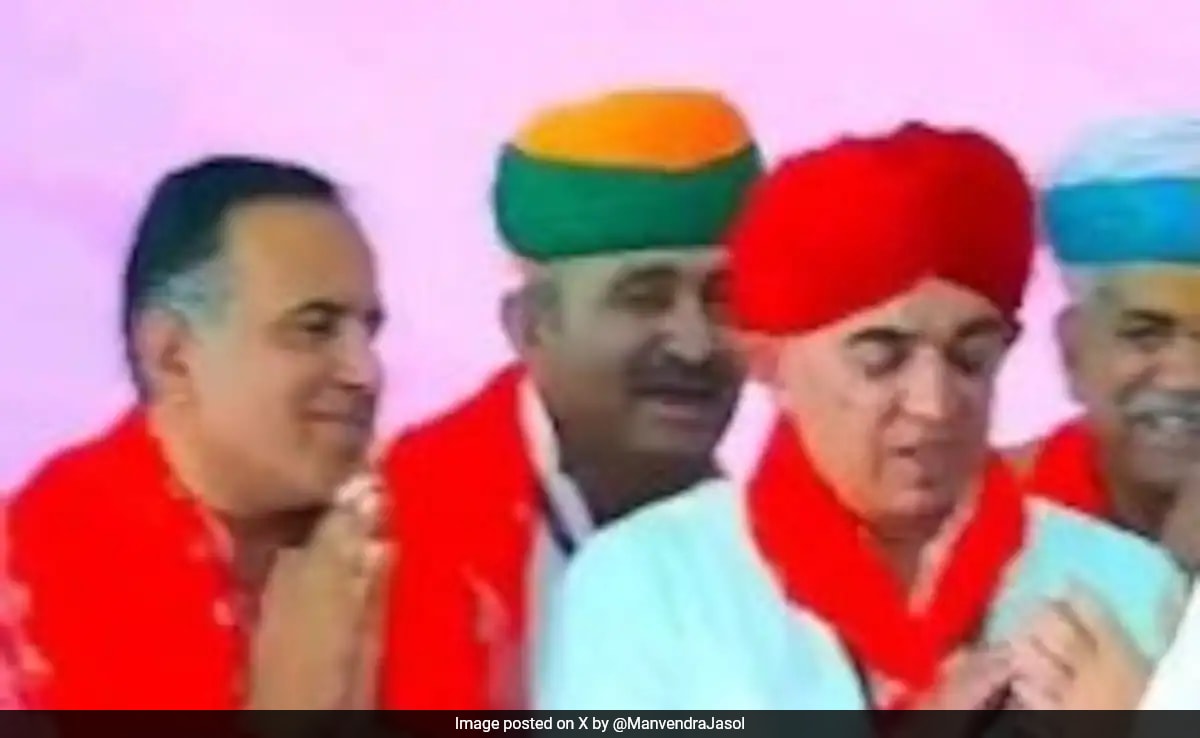 You are currently viewing After 5 Years With Congress, Former MP Manvendra Singh Rejoins BJP