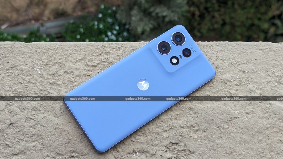 Read more about the article Motorola Edge 50 Pro Review: Best Mid-Range Phone You Can Buy?