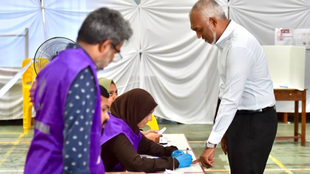Read more about the article Mohamed Muizzu’s party wins absolute majority in Maldives parliamentary polls