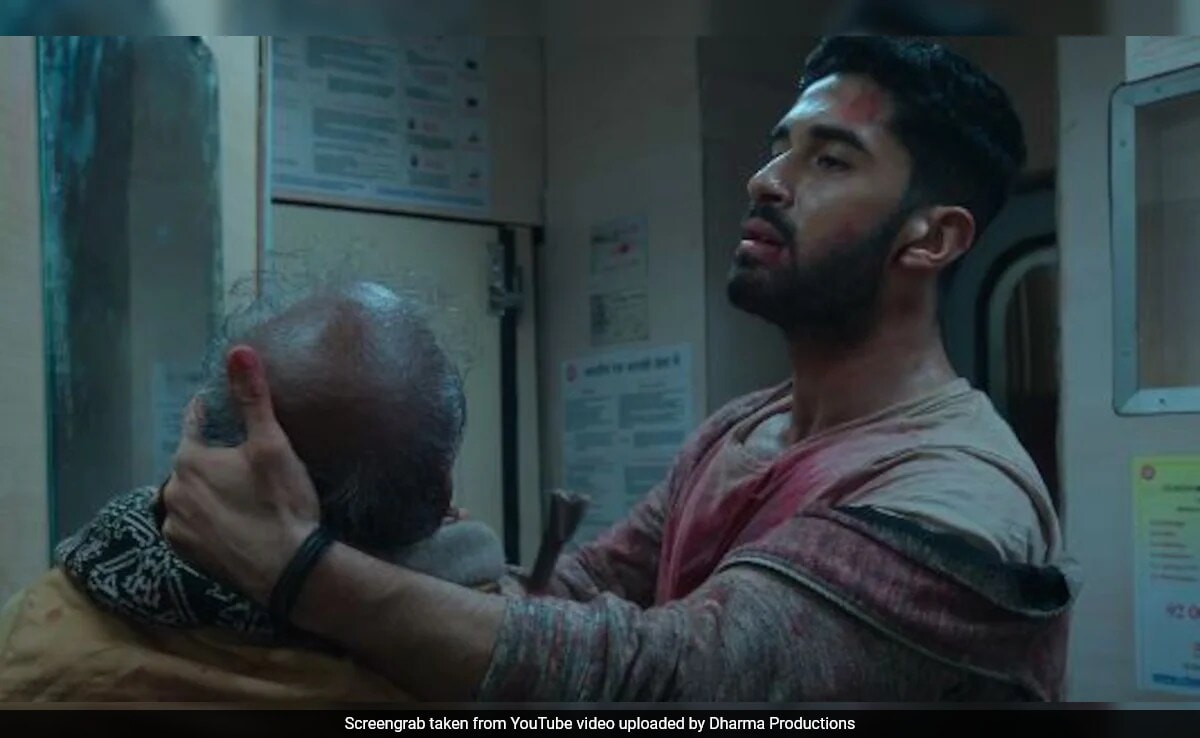 You are currently viewing Kill Teaser: Debutant Lakshya Promises A Gory And Dreadful Train Ride