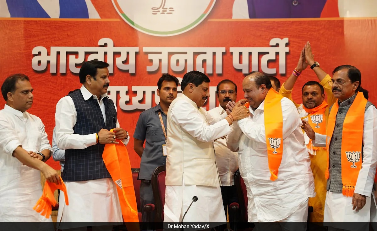 Read more about the article Kamal Nath Aide And Ex-Congress Minister Joins BJP Ahead Of Polls