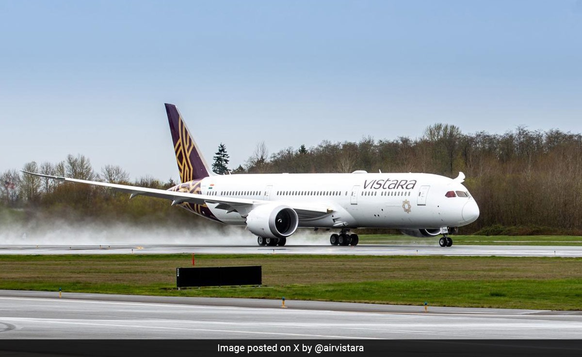 Read more about the article Working On War Footing, 98% Pilots Have Signed New Contract: Vistara CEO