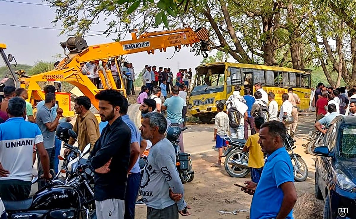 Read more about the article 4-Member Panel To Probe Haryana Schoolbus Crash, Police Files Case
