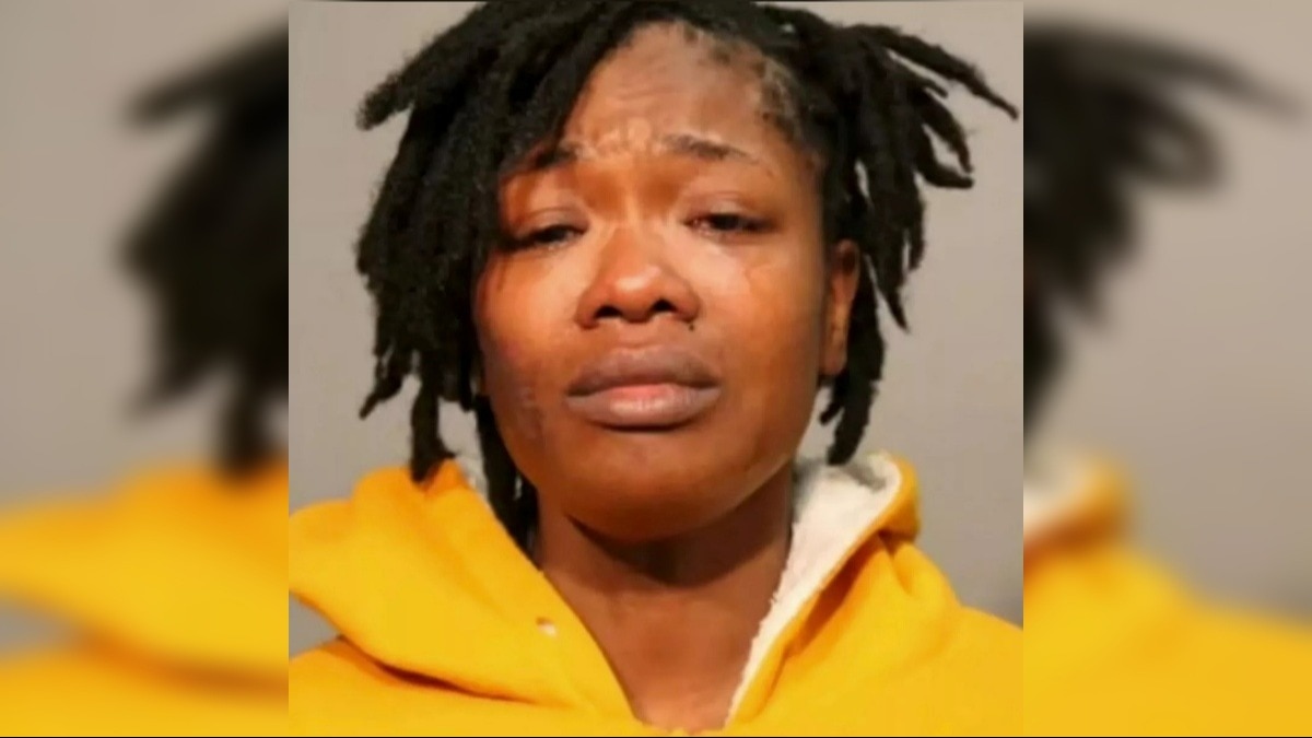 You are currently viewing Chicago woman convicted of killing landlord, hiding body parts in freezer