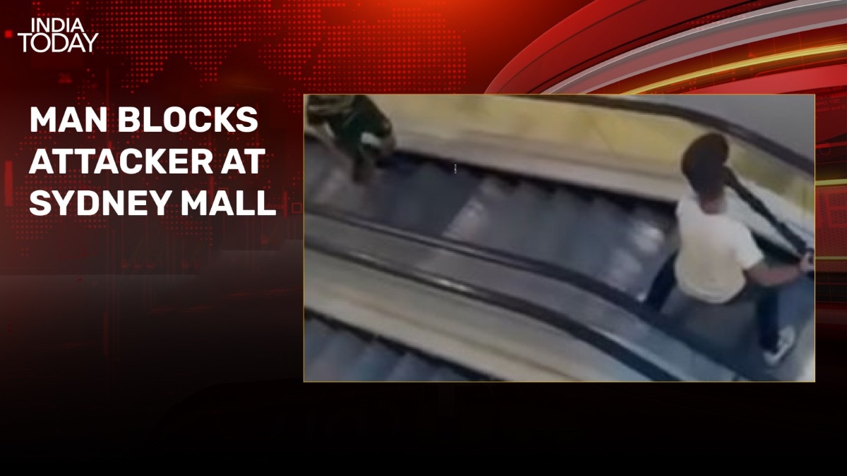 Read more about the article Video: How ‘hero’ shopper at Sydney mall held off attacker