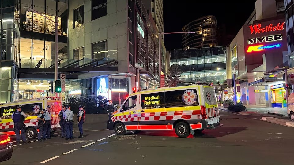 Read more about the article Sydney mall knife attack: Indian-origin couple caught in Sydney mall attack: ‘Used boxes to barricade’