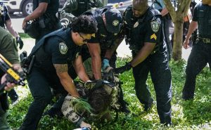 Read more about the article US University Turns Into “War Zone” As Police Respond To Anti-Israel Protest
