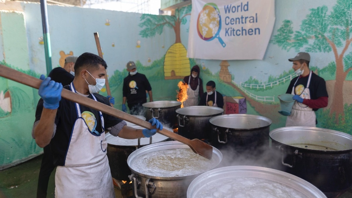 Read more about the article Celebrity chef’s NGO coordinates humanitarian effort in Gaza after Israeli strike