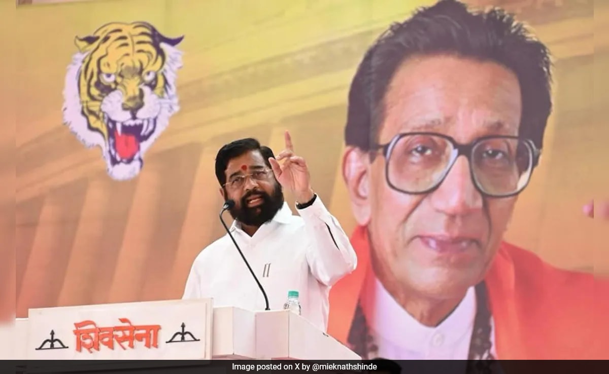 Read more about the article Eknath Shinde Sues Sena's Sanjay Raut Over "Defamatory News Article"