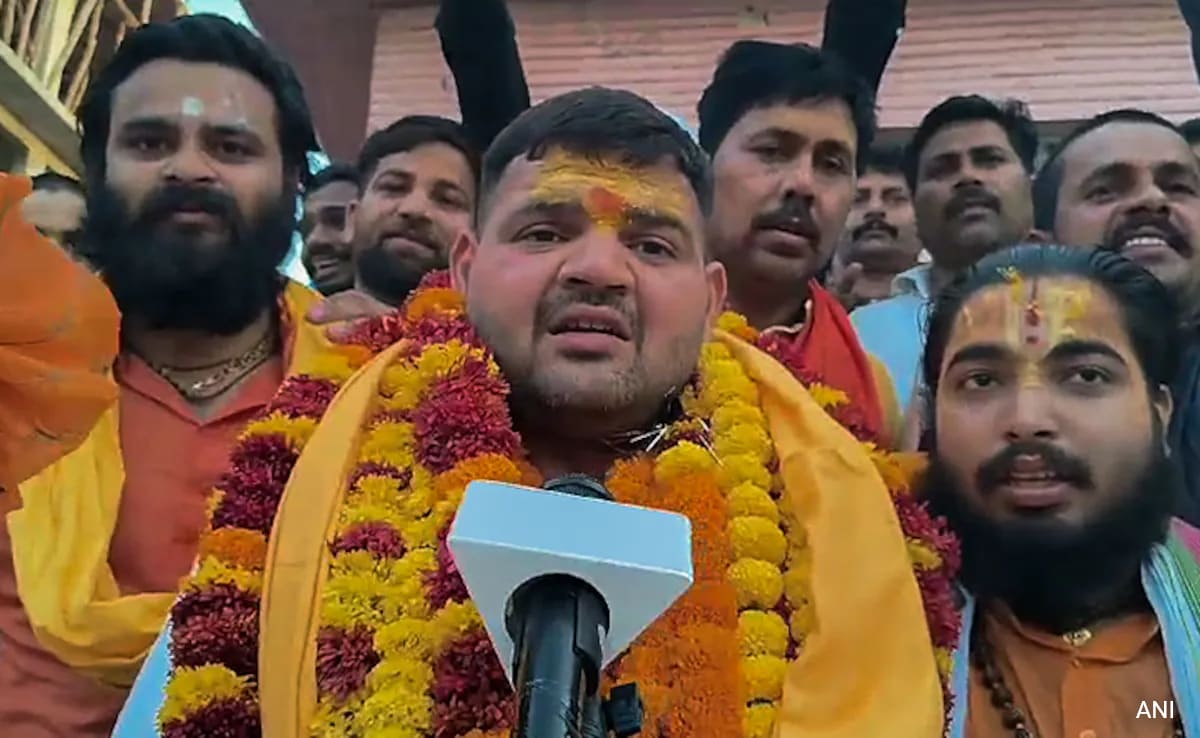 You are currently viewing Like My Father, I'll Be There For You: Brij Bhushan Singh's Son To Voters