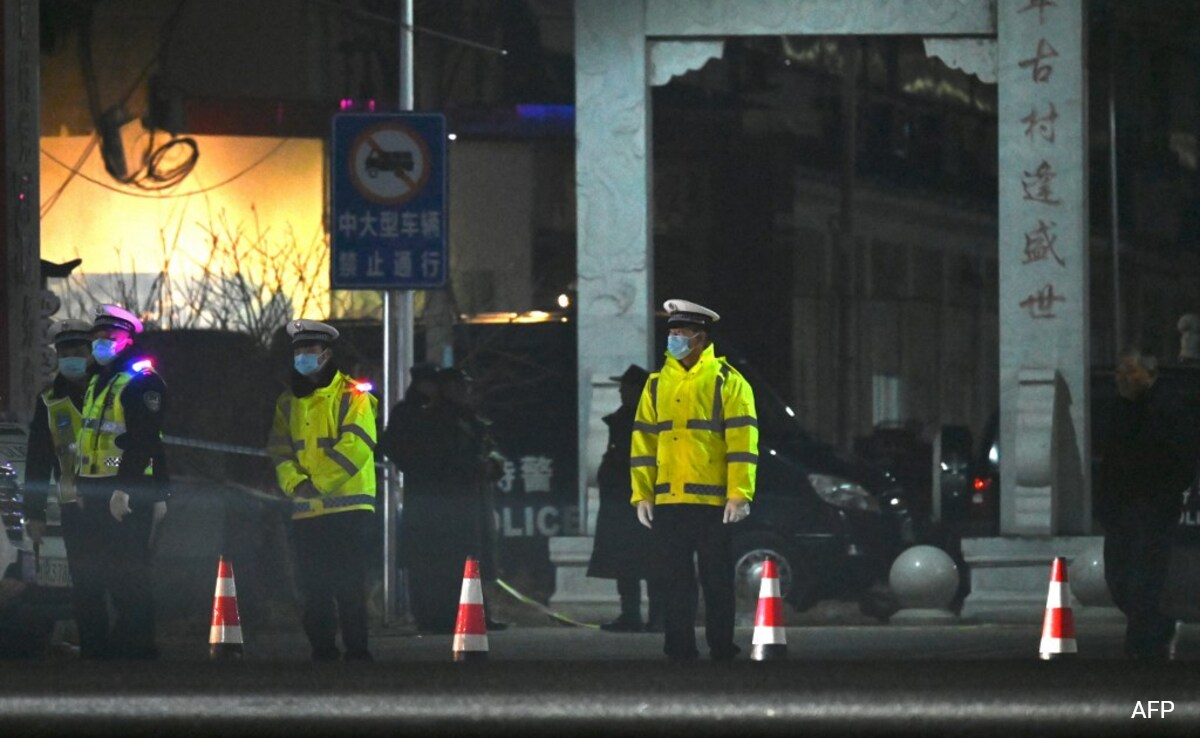 19 Killed As Part Of Highway Collapses, Traps 18 Vehicles In China’s Guangdong