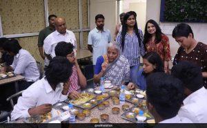 Read more about the article "Lively Interaction": Nirmala Sitharaman's Chat With Students Over Lunch
