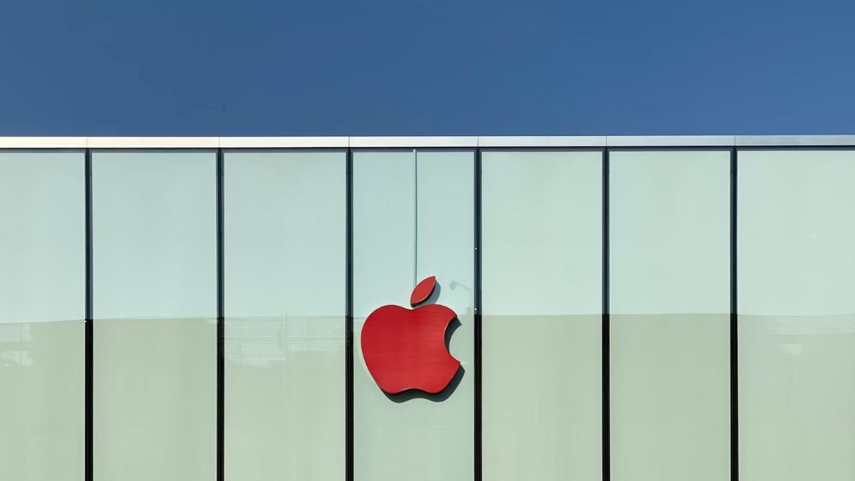 Read more about the article Apple Focuses on a Pragmatic AI Strategy as It Plans to Integrate New Features Within Core Apps: Report