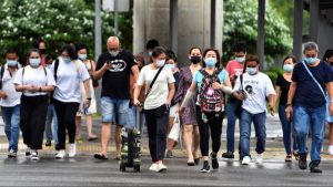 Read more about the article Singapore witnesses new Covid wave, people advised to wear masks