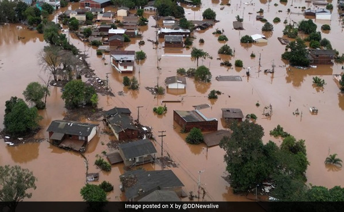 You are currently viewing Brazil Floods Death Count Rises To 100, Over 150,000 Displaced
